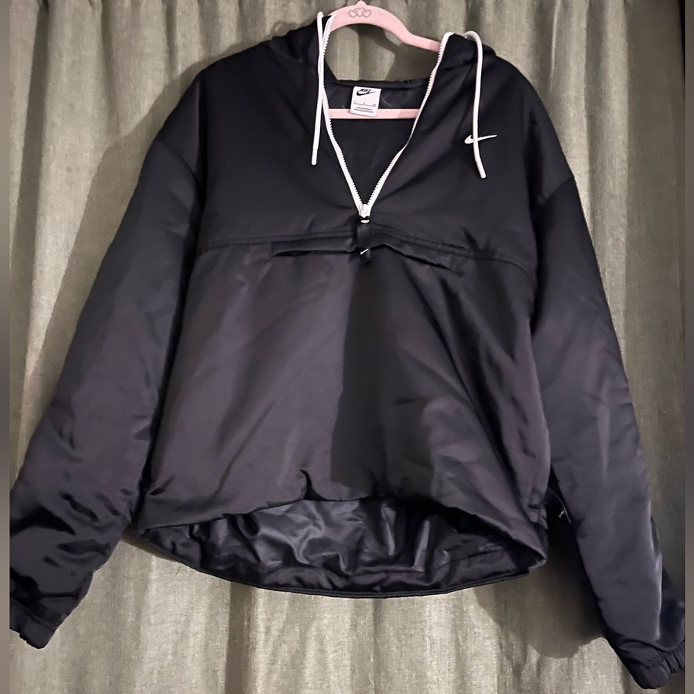 Nike Mens Black Pullover insulated Jacket